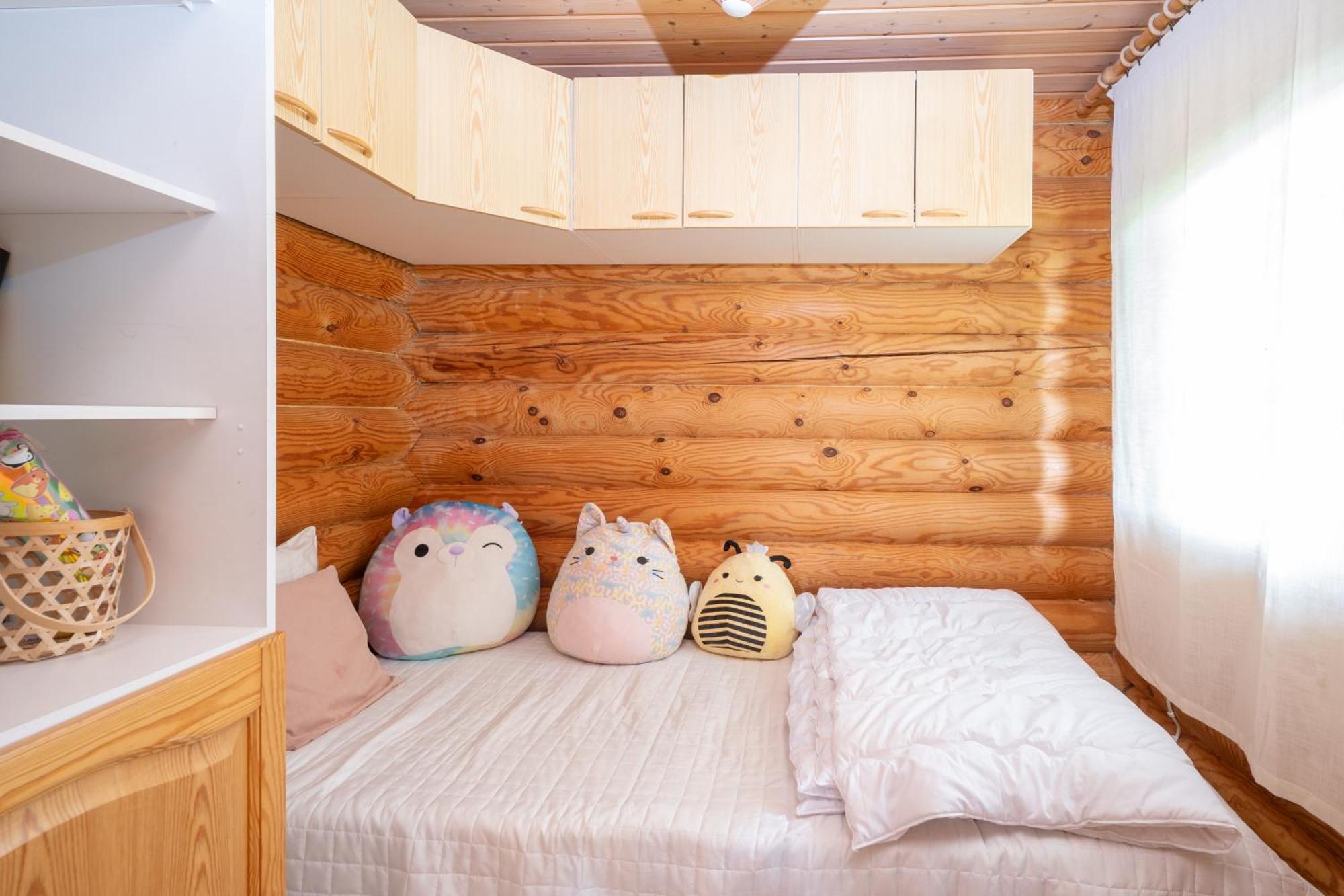 Lapin Villa Hiisi Joen Rannalla 拉努阿 外观 照片